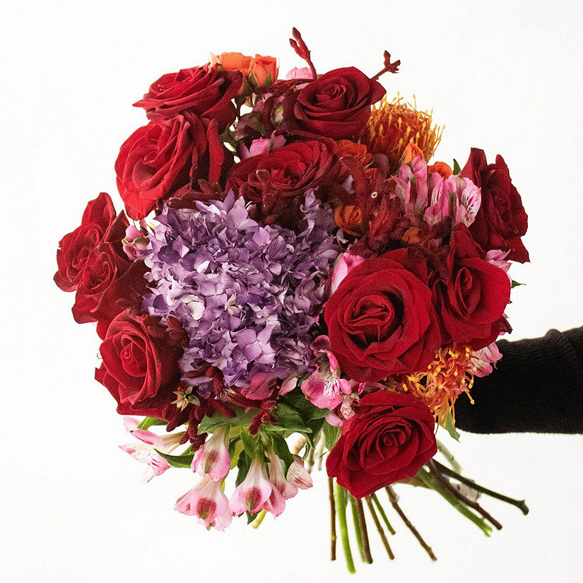 Fresh Valentine's Flowers Deep Romance Bouquet Image