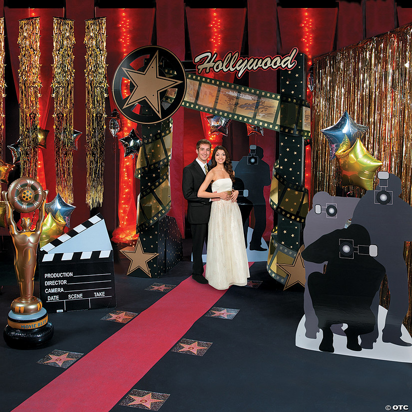 Hollywood Red Carpet Movie Night Grand Decorating Kit - 11 Pc. Image