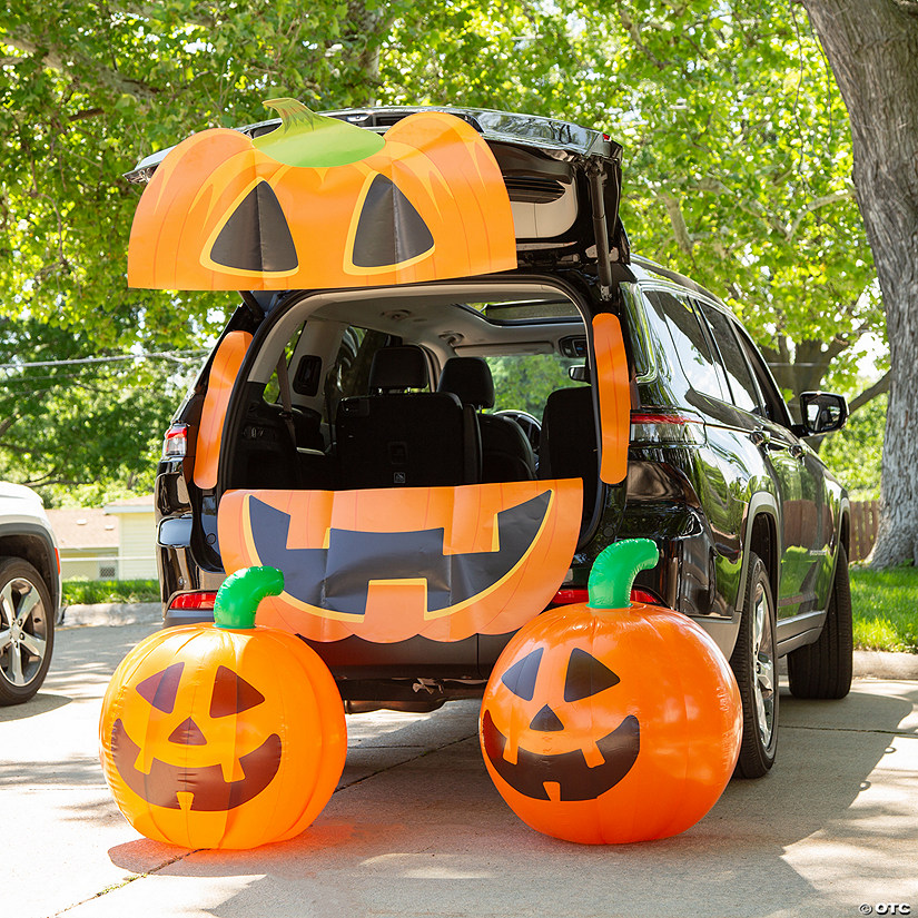 JackO’Lantern Deluxe TrunkorTreat Decorating Kit 7 Pc. Oriental Trading