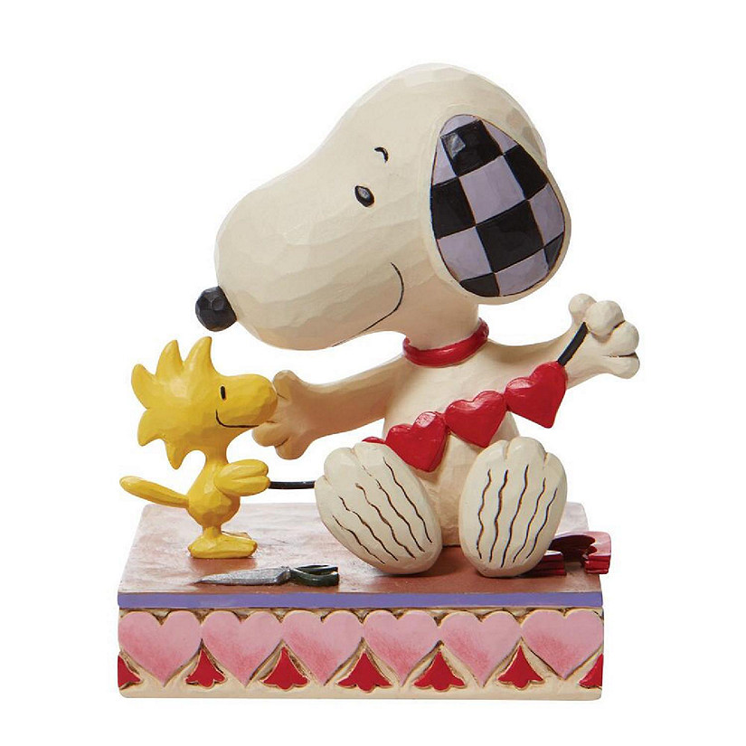 Jim Shore Peanuts Snoopy With Heart Garland Figurine 6007937