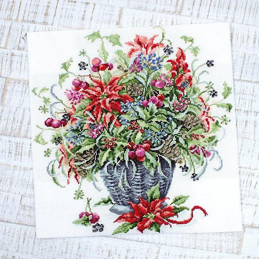 Luca-S - December Bouquet &#8218; B7002L Counted Cross-Stitch Kit Image