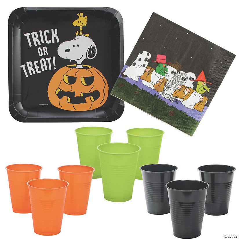 Peanuts<sup>&#174;</sup> Halloween Tableware Kit for 50 Guests Image