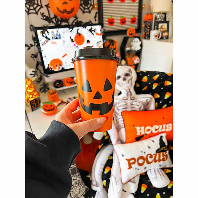 Fun Express Jack-O-Lantern Disposable Plastic Cups - 16 oz Bulk 50 ct, Adult Unisex, Size: One Size