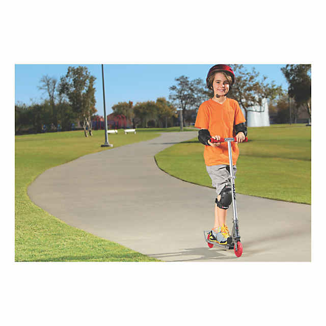 A3 SCOOTER: RED | MindWare