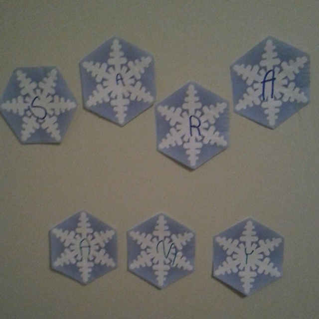 https://s7.orientaltrading.com/is/image/OrientalTrading/PDP_VIEWER_IMAGE_MOBILE$&$NOWA/creative-shapes-etc----mini-notepad-snowflake~14224520-a01$NOWA$