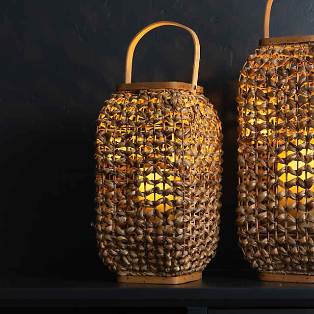 https://s7.orientaltrading.com/is/image/OrientalTrading/PDP_VIEWER_IMAGE_MOBILE$&$NOWA/melrose-international-wicker-lantern-21-5-inches~14243338-a01