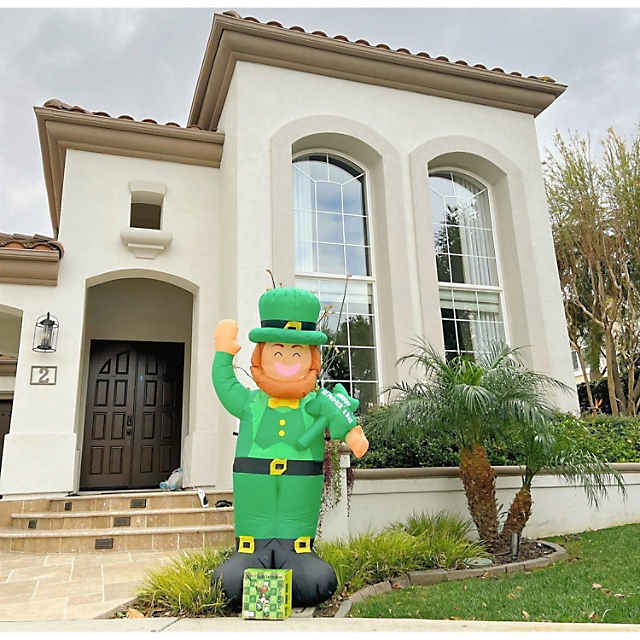 5.9 FT St Patricks Day Leprechaun Inflatable