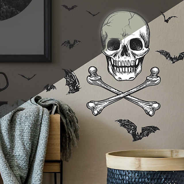 RoomMates Skull Glow in The Dark Peel and Stick Giant Wall Decal