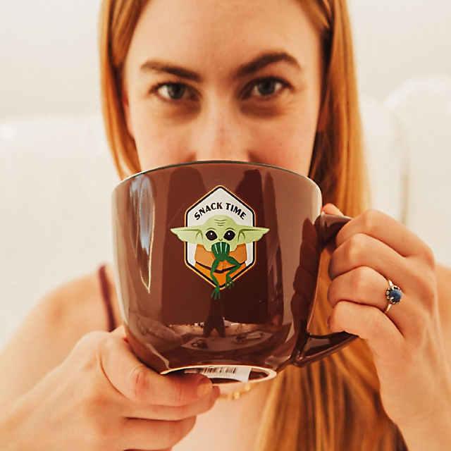 https://s7.orientaltrading.com/is/image/OrientalTrading/PDP_VIEWER_IMAGE_MOBILE$&$NOWA/star-wars-the-mandalorian-grogu-snack-time-ceramic-soup-mug-24-ounces~14352044-a01$NOWA$