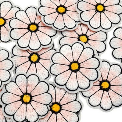 1 1/2" Blush Daisy Flower Iron On Patch 72 Pack Image 2