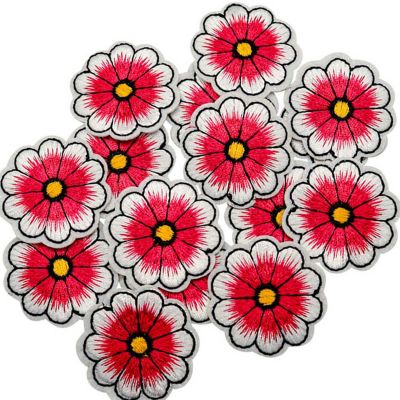 1 1/2" Fuchsia Daisy Flower Iron On Patch 72 Pack Image 1