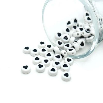100 Pcs White and Black Heart Beads Image 1