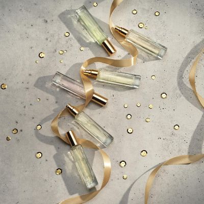 14-Pc. Eau de Parfum Gift Set with Perfume Pouches Image 1