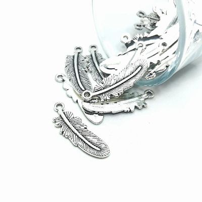 20 Antiqued Silver Feather Charms Image 1