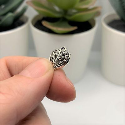 20 Antiqued Silver Scroll Heart Charms Image 3