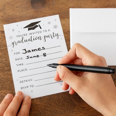 20 Black/White Graduation Invitations Image 2