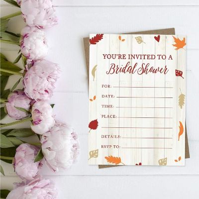 20 Fallin' in Love Bridal Invitations Image 1