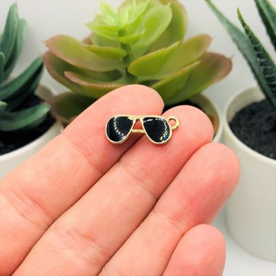 20 Pcs Aviator Glasses Charms Image 1