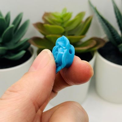 20 Pcs Blue Chunky Rose Flower Beads Image 3
