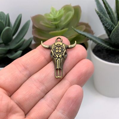 20 Pcs Bronze Cattle Steer Skull Charms Image 1