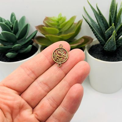 20 Pcs Bronze Filigree Scroll Connectors Image 2