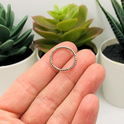 20 Pcs Closed Connector Jump Rings Image 1