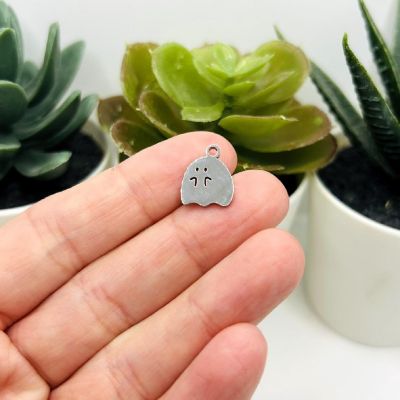 20 Pcs Cute Halloween Ghost Charms Image 1