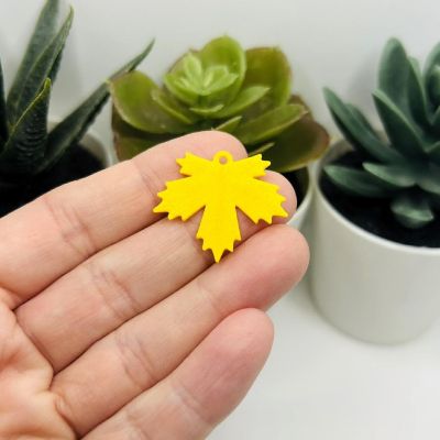 20 Pcs Fall Autumn Maple Leaf Charms Image 2