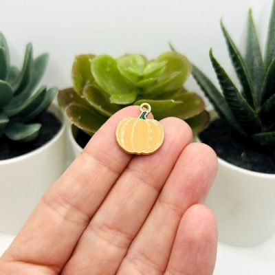 20 Pcs Fall Pumpkin Charms Image 1