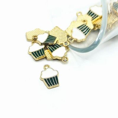 20 Pcs Green Cupcake Baker Charms Image 1
