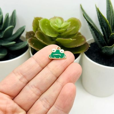 20 Pcs Green Grumpy Frog Charms Image 1