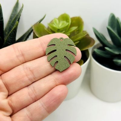 20 Pcs Green Monstera Leaf Charms Image 2