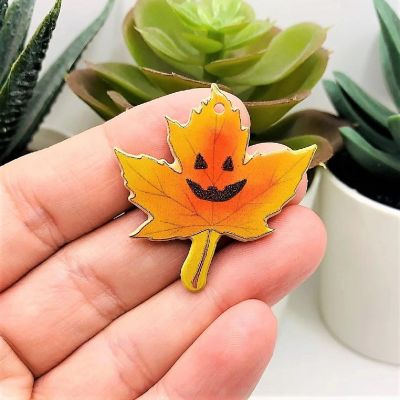 20 Pcs Halloween Maple Leaf Charms Image 2