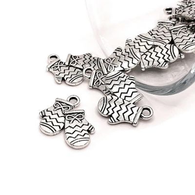 20 Pcs Mitten Christmas Glove Charms Image 1