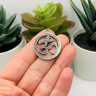 20 Pcs Om Meditation Pendant Charms Image 1