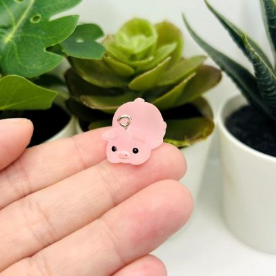 20 Pcs Pink Acrylic Pig Charms Image 1
