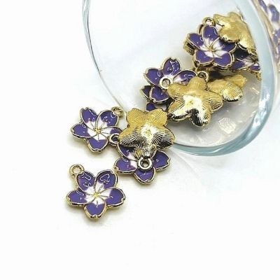 20 Pcs Purple and White Flower Charms Image 1