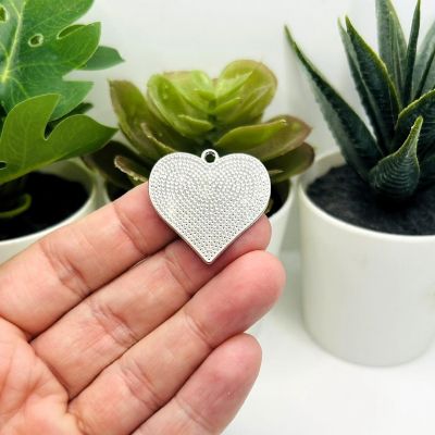 20 Pcs Rainbow Heart Charms Image 2