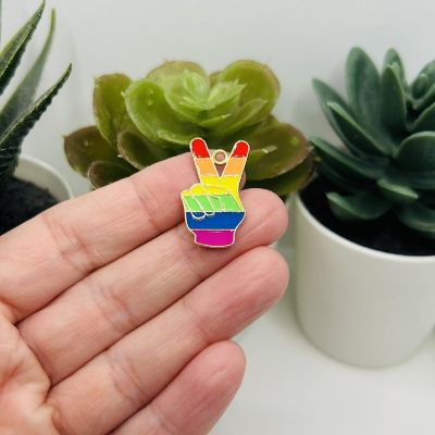 20 Pcs Rainbow Pride Peace Charms Image 1