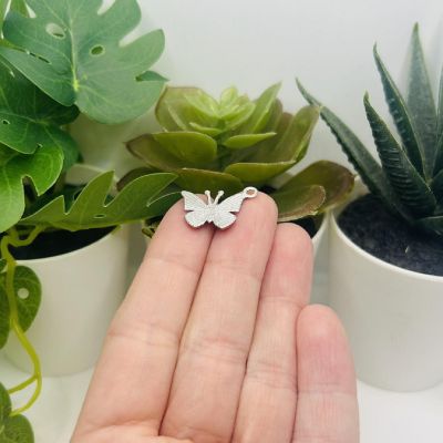 20 Pcs Red Butterfly Charms Image 3