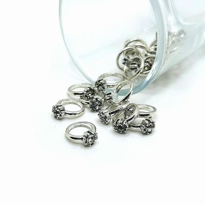 20 Pcs Rhinestone Engagement Ring Charms Image 1