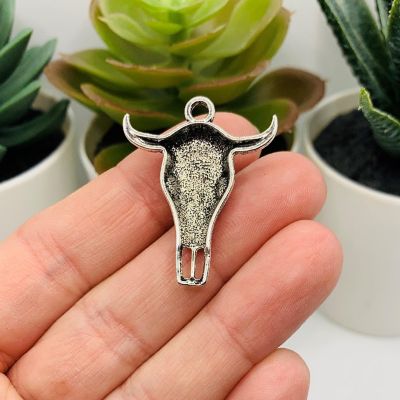 20 Pcs Silver Cattle Steer Skull Charms Image 3