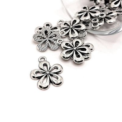 20 Pcs Silver Daisy Flower Charms Image 1