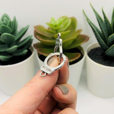 20 Pcs Silver Freedom Handcuff Charms Image 3