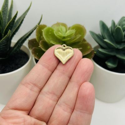 20 Pcs Silver Glitter Heart Charms Image 2