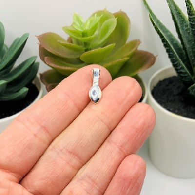 20 Pcs Silver Glue-On Leaf Jewelry Bails Image 2