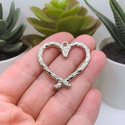 20 Pcs Silver Hammered Heart Charms Image 1