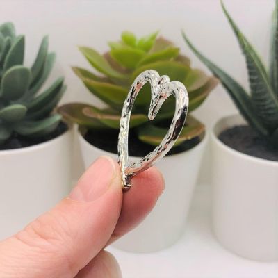 20 Pcs Silver Hammered Heart Charms Image 3