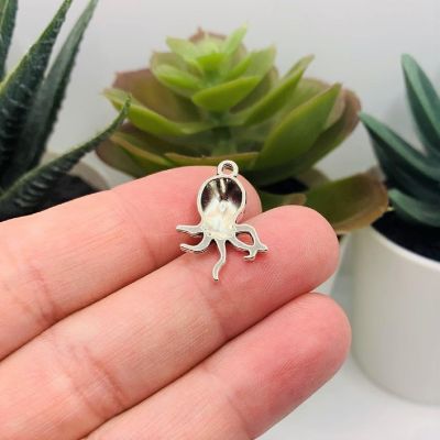 20 Pcs Silver Octopus Charms Image 2