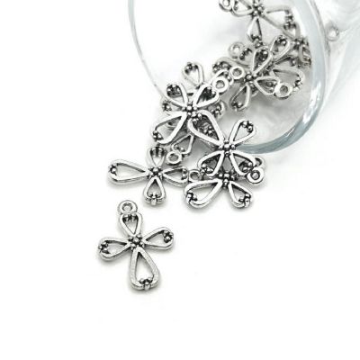 20 Pcs Silver Ornate Cross Charms Image 1